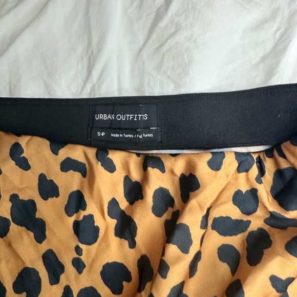 Urban Outfitters Animal Print Midi Skirt Size S - Picture 4 of 6